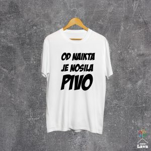 od nakita je nosila pivo majica